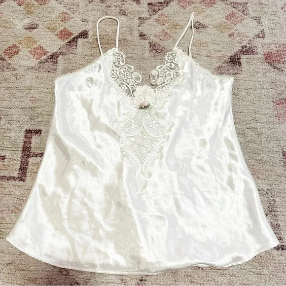Vintage 90’s White lace cami top with floral design size small - Picture 12 of 14